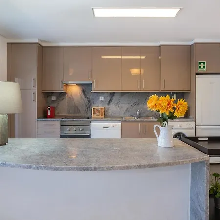 Great 2 Bedroom In Tavira * Santa Luzia (Tavira)