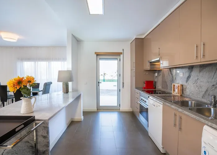 Great 2 Bedroom In Tavira Apartamento