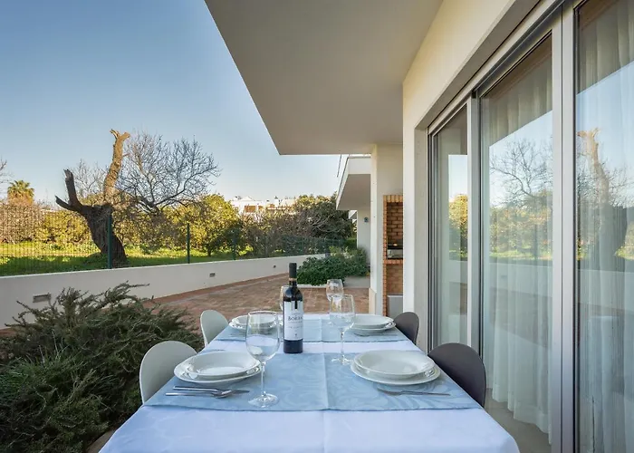 Great 2 Bedroom In Tavira Santa Luzia (Tavira)